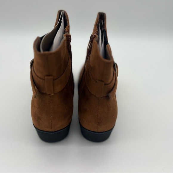 Avenue CLOUDWALKERS WIDE FIT ANKLE BOOT KEEGAN IN BROWN, SIZE 9 - Picture 4 of 6